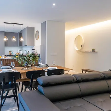 The Arborglen - 3 Bedrooms - Santa Cruz *