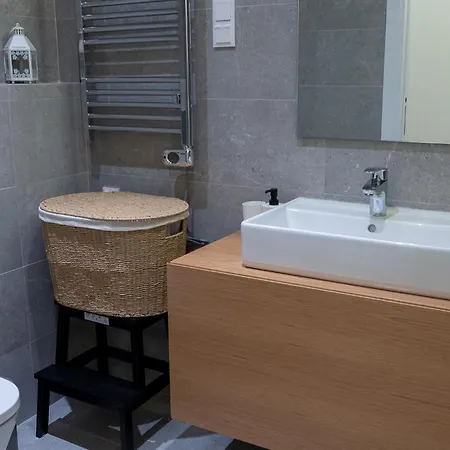 The Arborglen - 3 Bedrooms - Santa Cruz